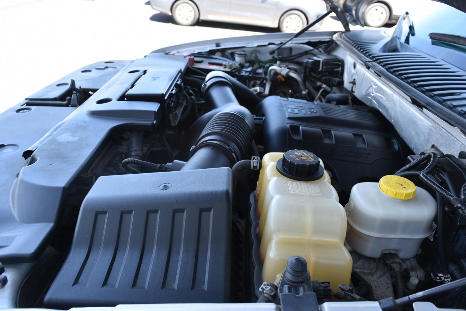 2016 Silver /Black Ford Expedition XL (1FMJU1GT0GE) with an 3.5L Twin Turbo V6 engine, 6-Speed Automatic w/ OD transmission, located at 1600 E Hwy 44, Rapid City, SD, 57703, (605) 716-7878, 44.070232, -103.171410 - Photo#32